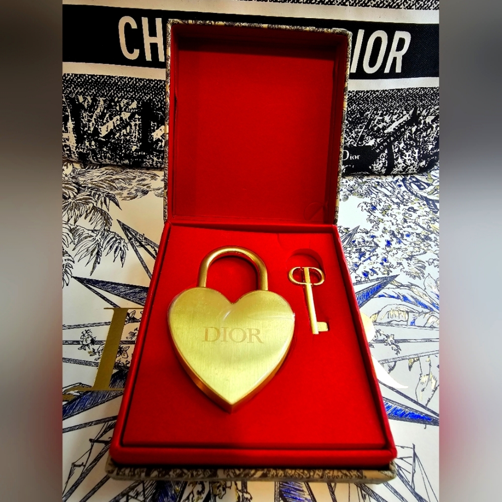Dior Lock and key 🔑 New